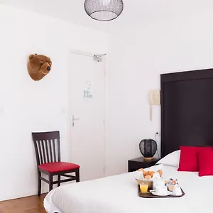 Hotel Esperanto, Cannes