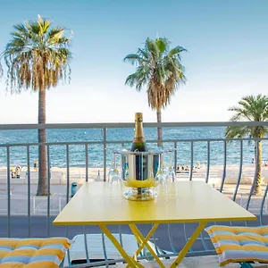 Bel Face A La Pres Du Centre - Le Voilier By Halldis Cannes