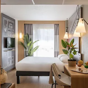 Ibis La Bocca Hotel