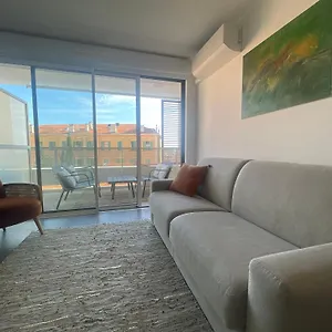 Apartment Cannes, Avec Parking+terrasse, Croisette A Pied!, Cannes